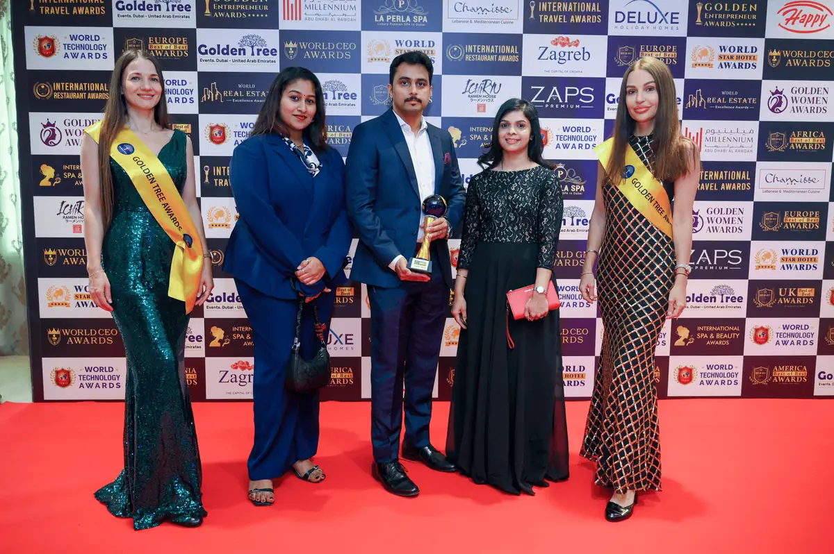 Award winners on the red carpet at the Golden Tree Awards gala
