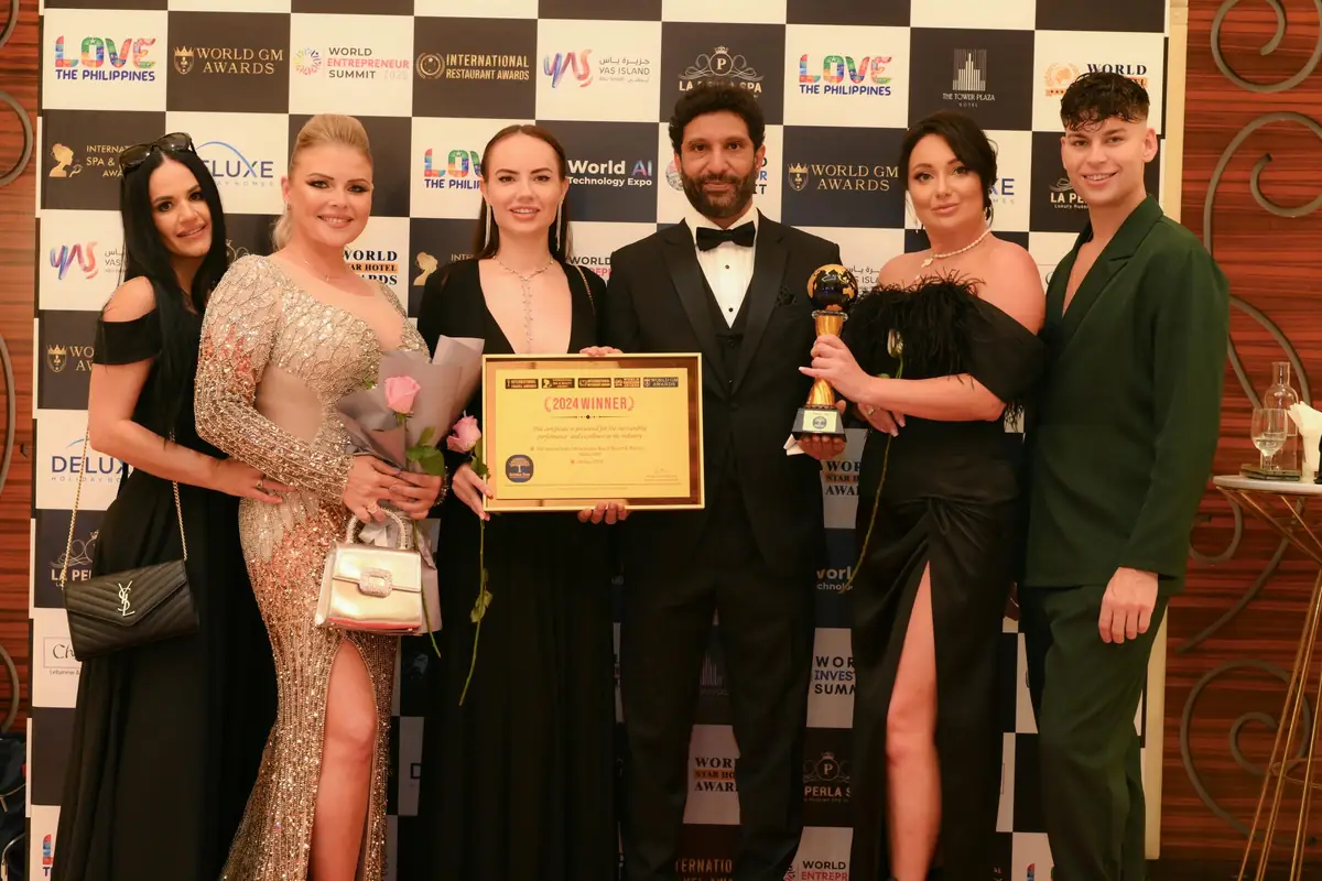 Award winners on the red carpet at the Golden Tree Awards gala